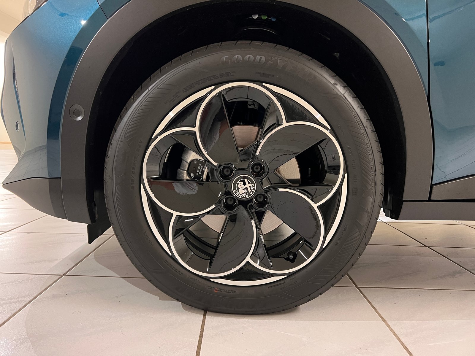 ALFA ROMEO Junior 1.2 48V Hybrid Q4, Benzina, Auto nuove, Automatico - 6