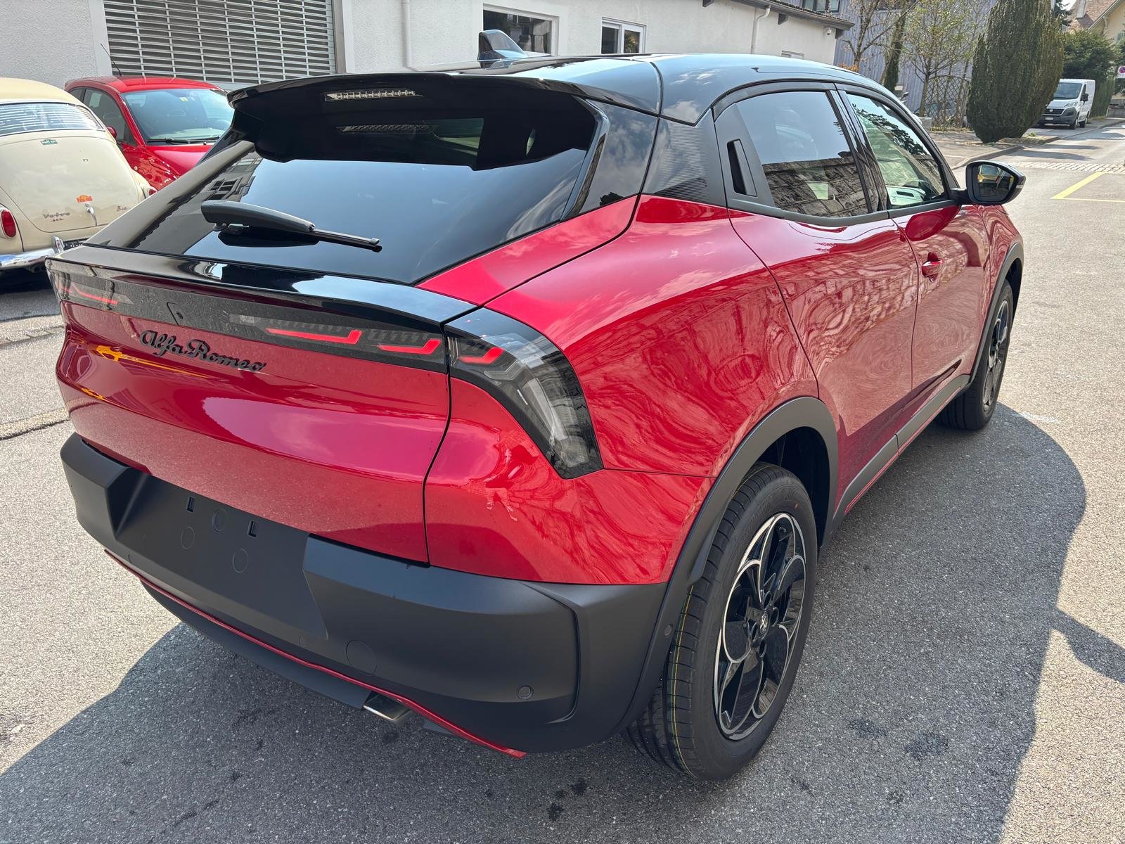 ALFA ROMEO Junior 1.2 48V Hybrid Q4, Benzin, Neuwagen, Automatik - 4