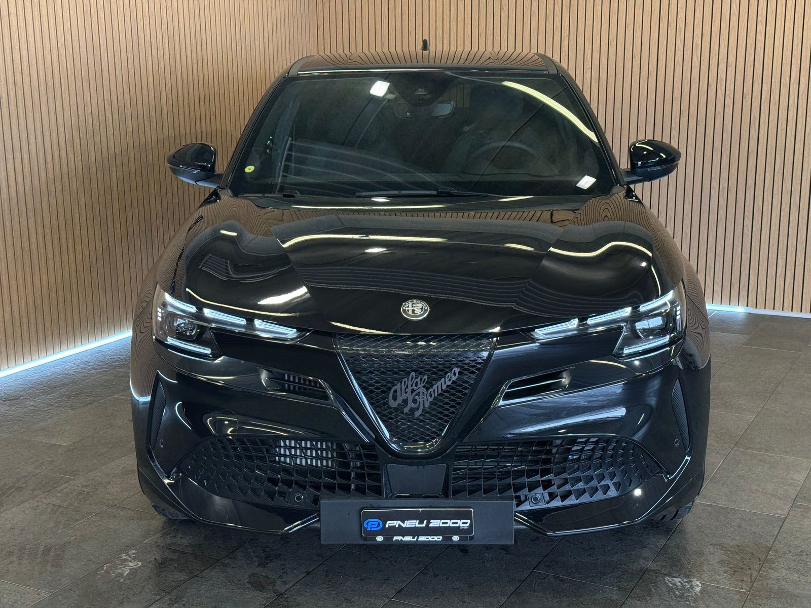 ALFA ROMEO Junior 1.2 48V Hybrid Q4 *Tortona Black*, Benzina, Auto nuove, Automatico - 2