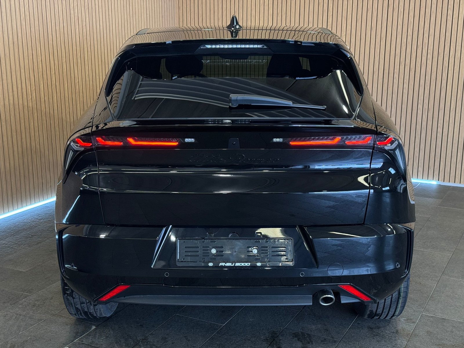 ALFA ROMEO Junior 1.2 48V Hybrid Q4 *Tortona Black*, Benzina, Auto nuove, Automatico - 6