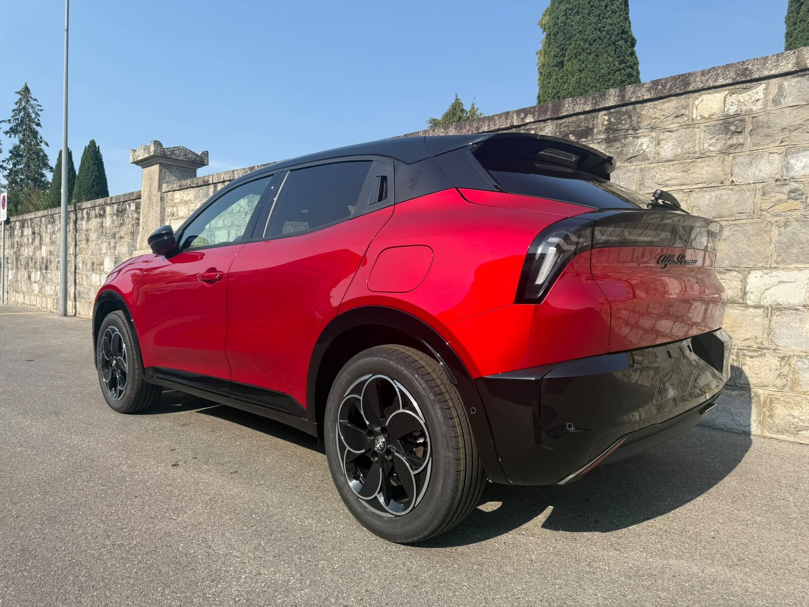 ALFA ROMEO Junior 1.2 48V Hybrid Q4 TI, Benzin, Neuwagen, Automatik - 3