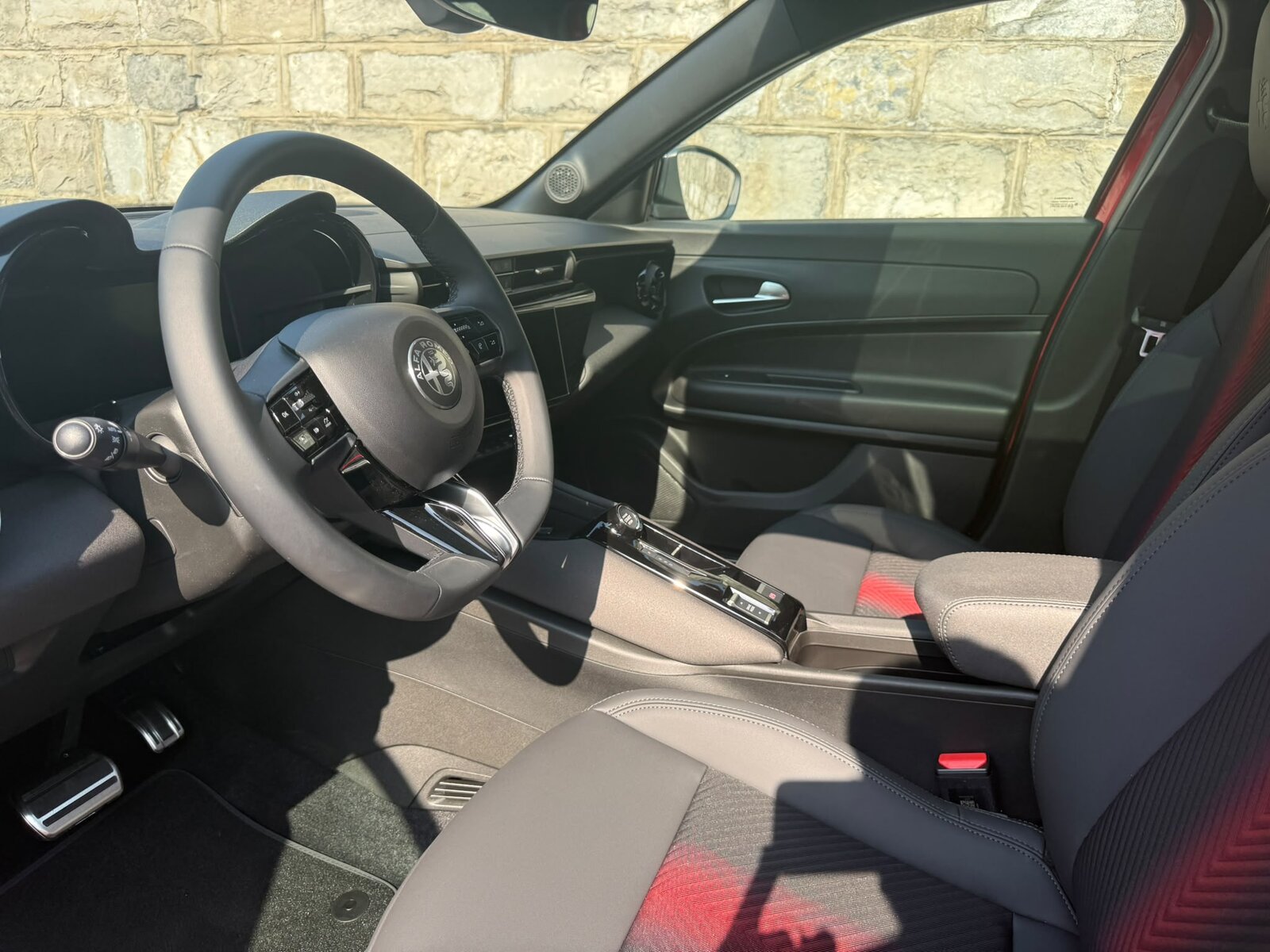 ALFA ROMEO Junior 1.2 48V Hybrid Q4 TI, Benzin, Neuwagen, Automatik - 5