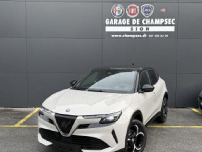 ALFA ROMEO Junior 1.2 Hybrid Q4, Petrol, New car, Automatic