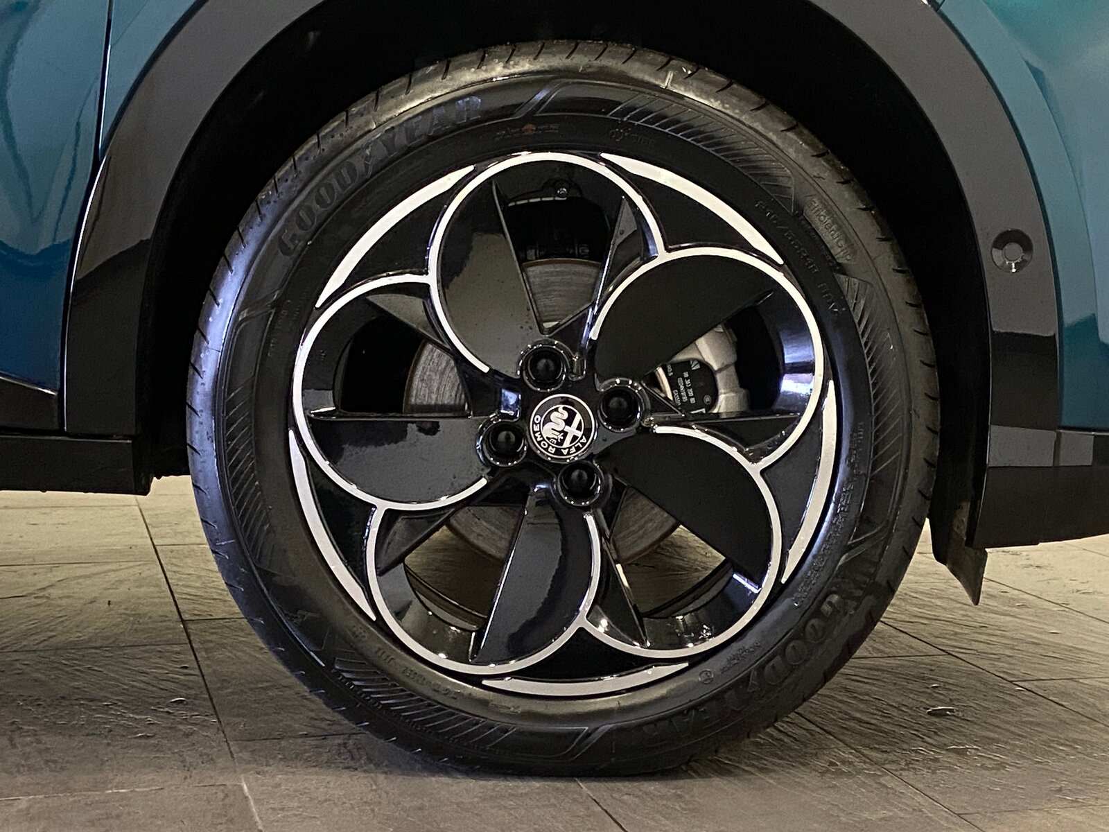 ALFA ROMEO Junior 1.2 48V Hybrid Q4 Tech Speciale 145PS 4x4, Mild-Hybrid Petrol/Electric, New car, Automatic - 4