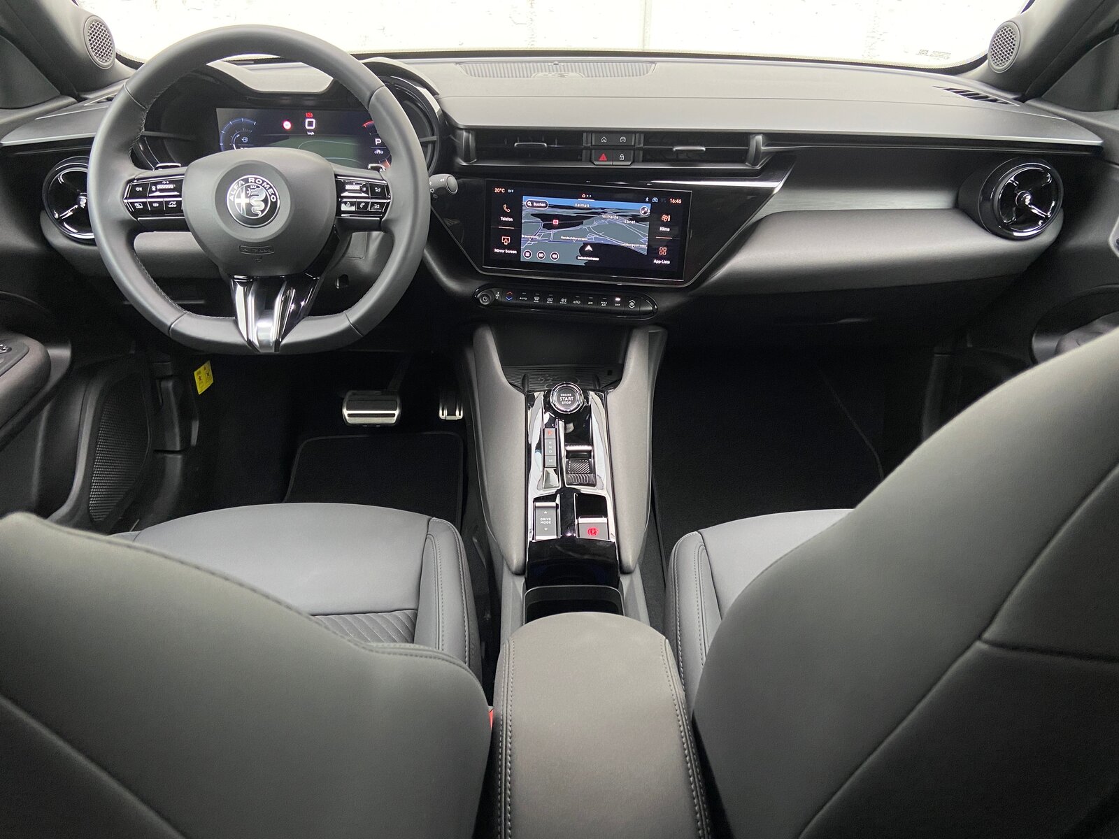 ALFA ROMEO Junior 1.2 48V Hybrid Q4 Tech Speciale 145PS 4x4, Hybride Léger Essence/Électricité, Voiture nouvelle, Automatique - 5