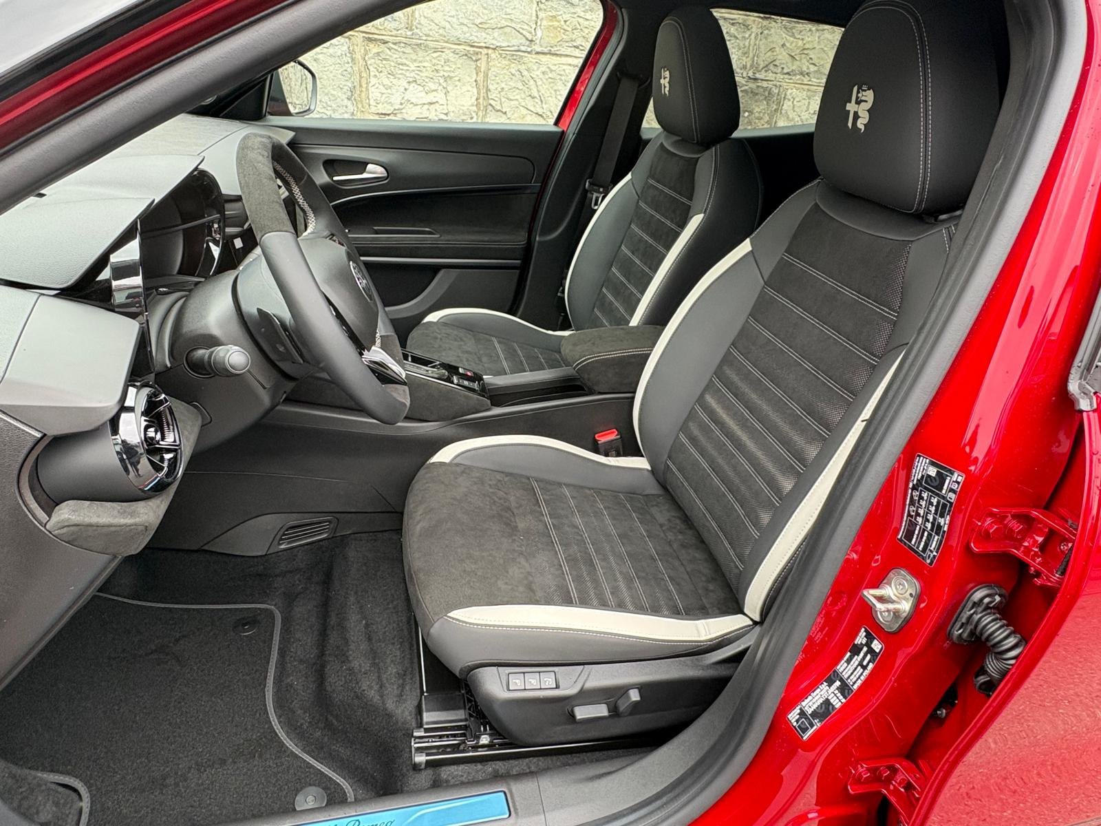 ALFA ROMEO Junior 1.2 48V Hybrid Q4 Sport Spéciale, Benzina, Occasioni / Usate, Automatico - 7