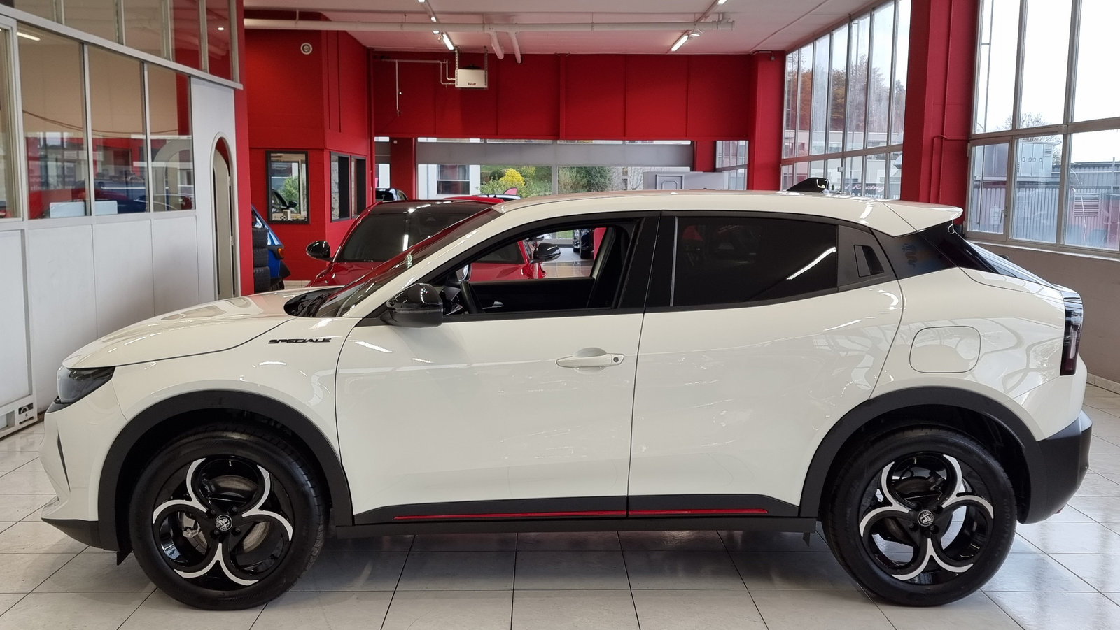 ALFA ROMEO Junior 1.2 Ibrida Speciale, Hybride Leggero Benzina/Elettrica, Auto nuove, Automatico - 3