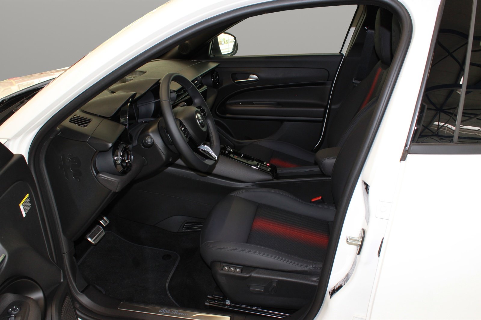 ALFA ROMEO Junior 1.2 48V Hybrid Speciale, Mild-Hybrid Petrol/Electric, New car, Automatic - 7