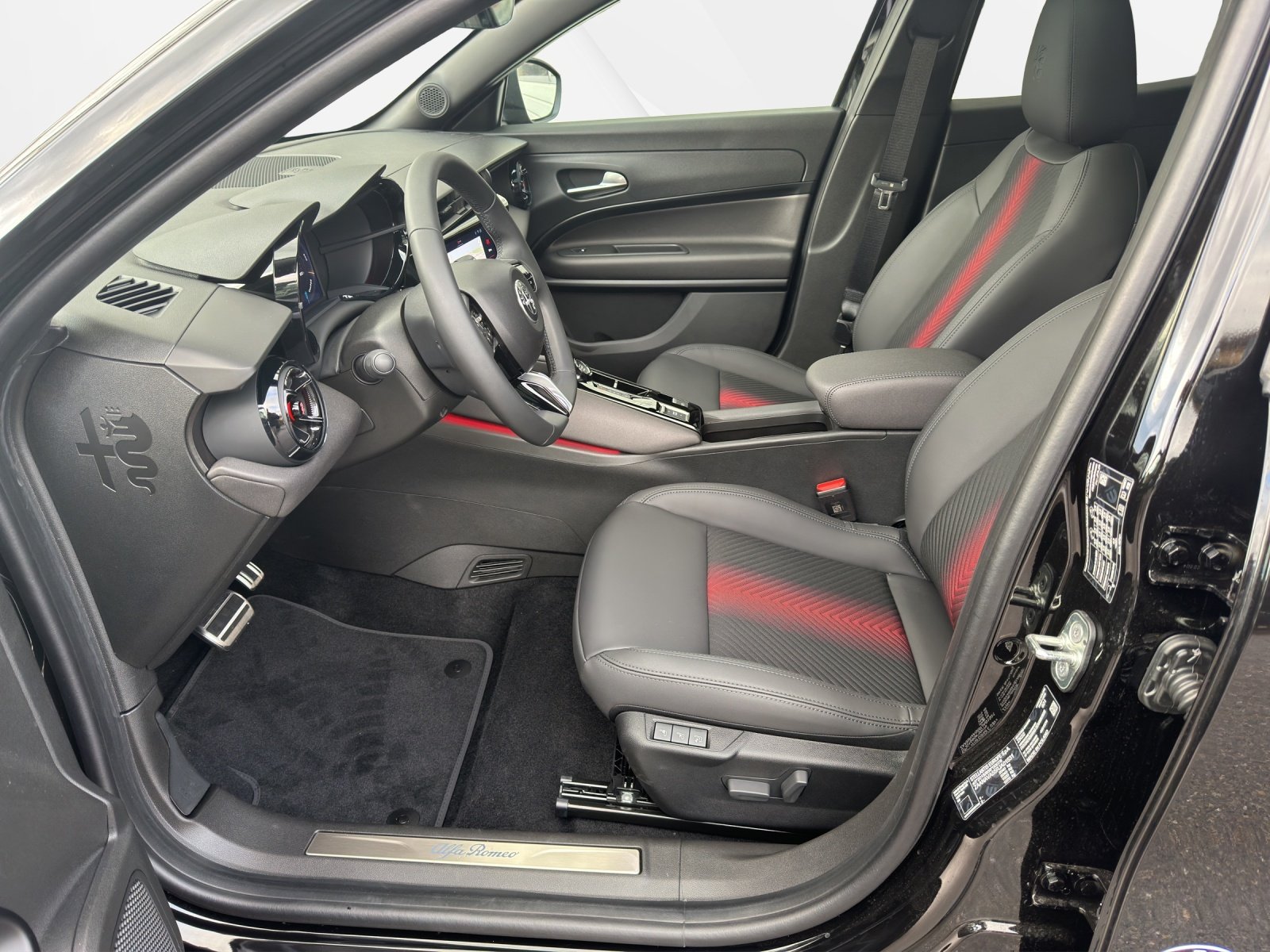 ALFA ROMEO Junior 1.2 Ibrida Q4, Mild-Hybrid Benzin/Elektro, Neuwagen, Automatik - 6