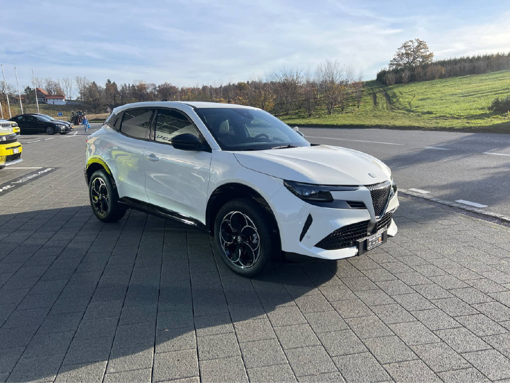 ALFA ROMEO Junior 1.2 Ibrida Q4, Hybride Léger Essence/Électricité, Voiture nouvelle, Automatique - 2