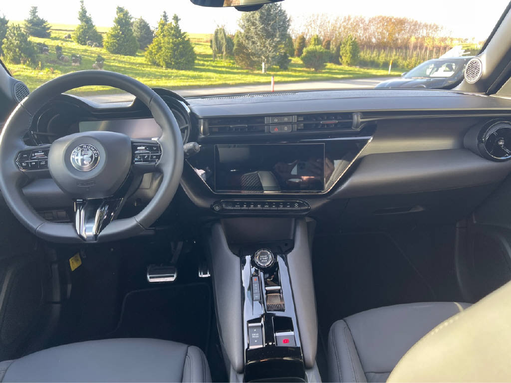 ALFA ROMEO Junior 1.2 Ibrida Q4, Hybride Léger Essence/Électricité, Voiture nouvelle, Automatique - 3