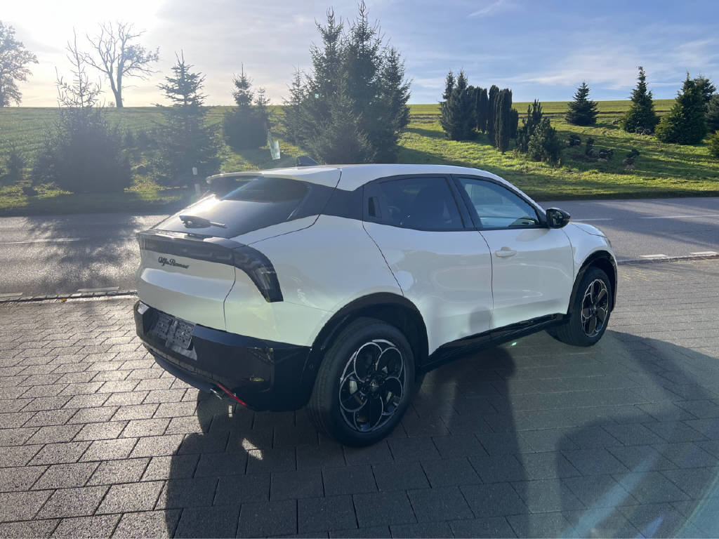 ALFA ROMEO Junior 1.2 Ibrida Q4, Hybride Léger Essence/Électricité, Voiture nouvelle, Automatique - 5