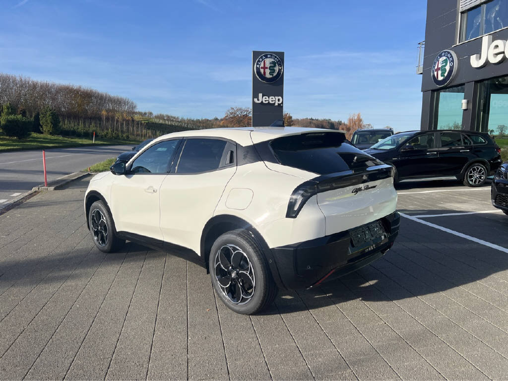 ALFA ROMEO Junior 1.2 Ibrida Q4, Hybride Léger Essence/Électricité, Voiture nouvelle, Automatique - 6