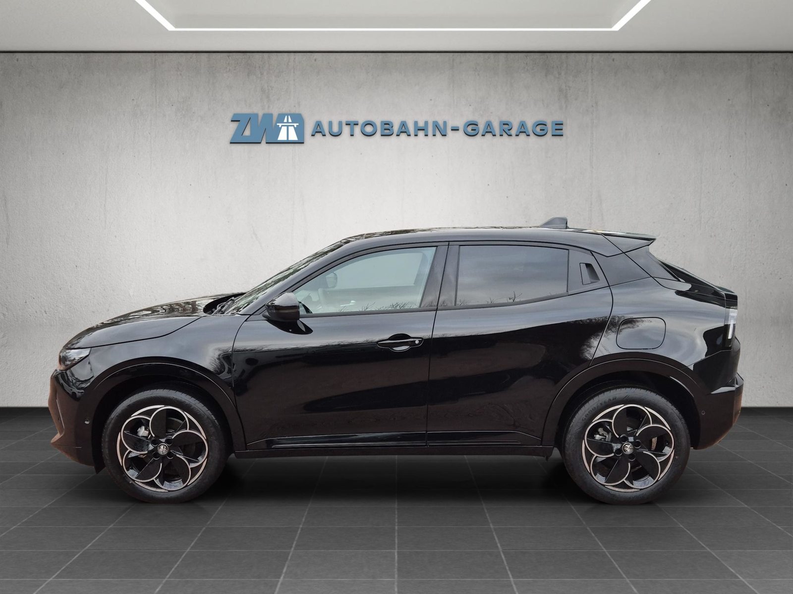 ALFA ROMEO Junior 1.2 Ibrida Q4, Mild-Hybrid Benzin/Elektro, Neuwagen, Automatik - 2