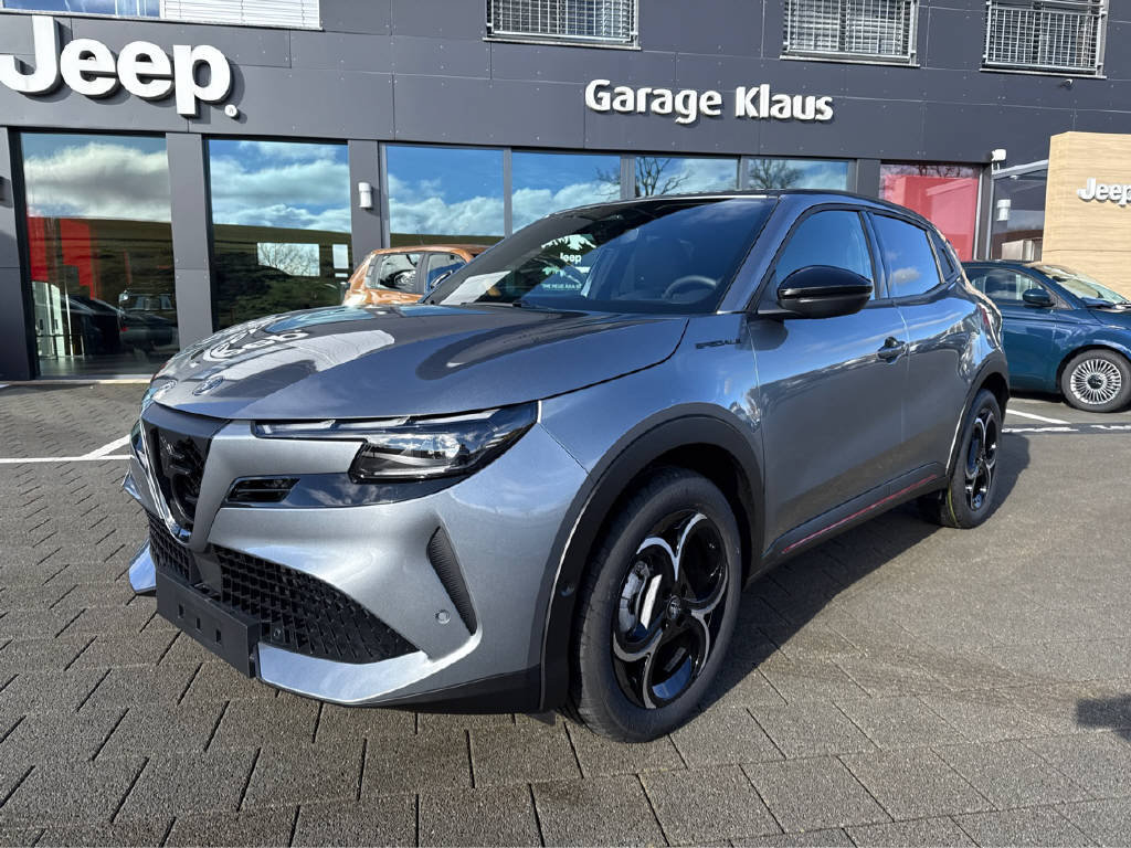ALFA ROMEO Junior 1.2 Ibrida Speciale