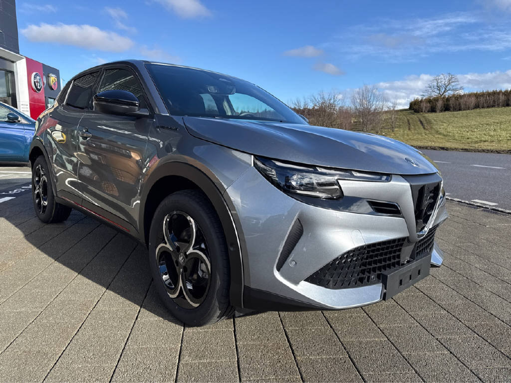 ALFA ROMEO Junior 1.2 Ibrida Speciale, Mild-Hybrid Petrol/Electric, New car, Automatic - 4