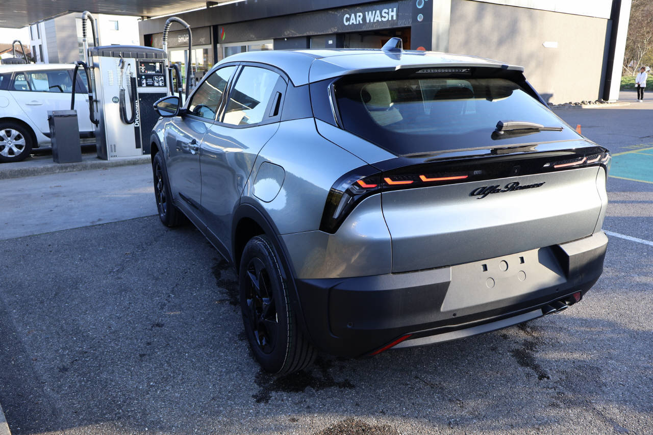 ALFA ROMEO Junior 1.2 Ibrida, Hybride Léger Essence/Électricité, Voiture nouvelle, Automatique - 4