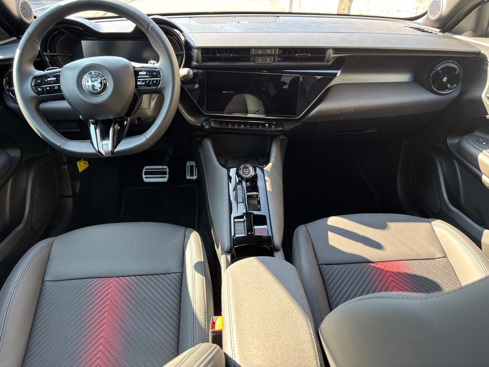 ALFA ROMEO Junior 1.2 48V Hybrid Speciale, Mild-Hybrid Petrol/Electric, New car, Automatic - 7