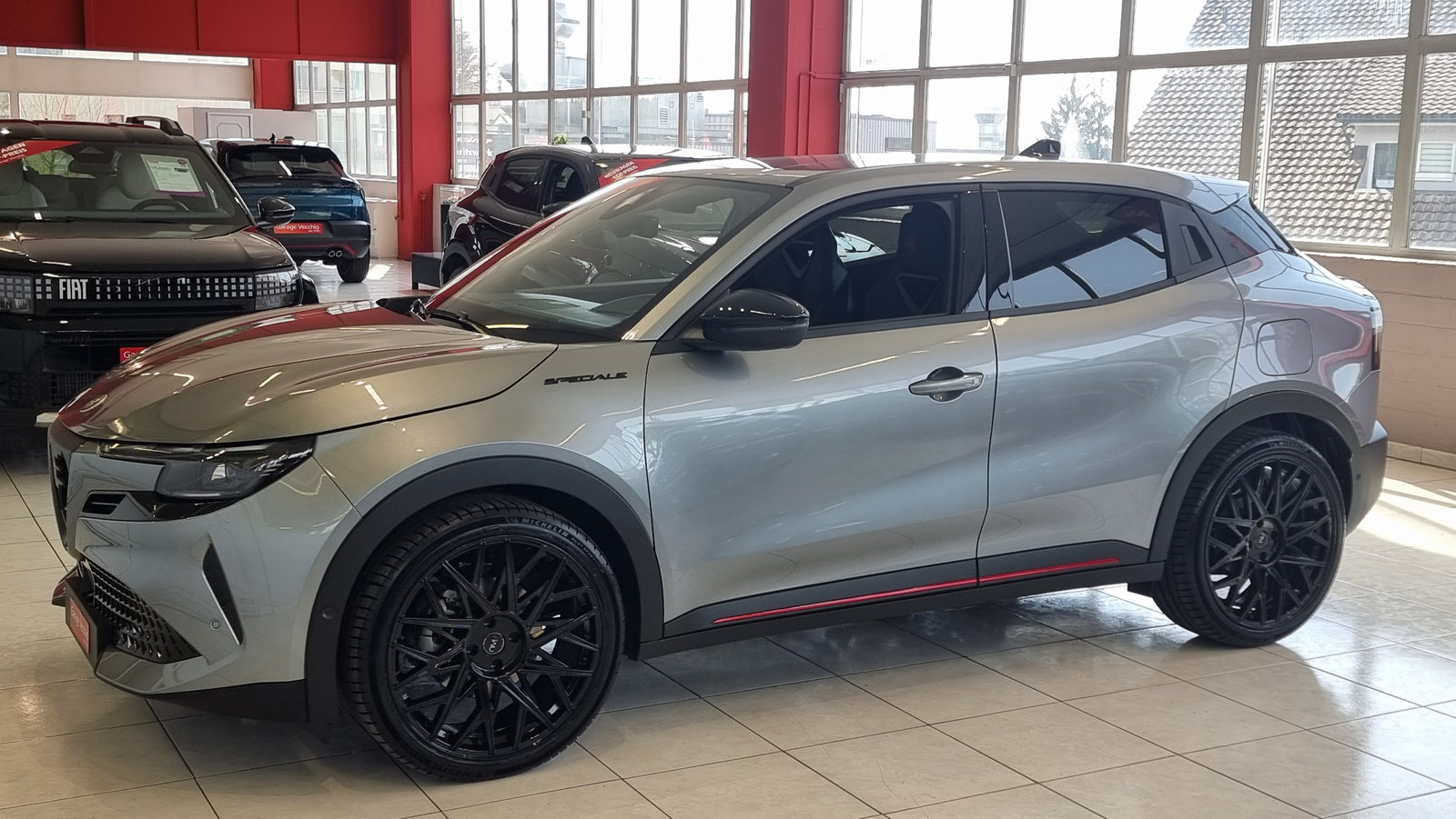ALFA ROMEO Junior 1.2 Ibrida Speciale Kit Vecchio-Fuori Serie, Hybride Léger Essence/Électricité, Voiture nouvelle, Automatique - 2