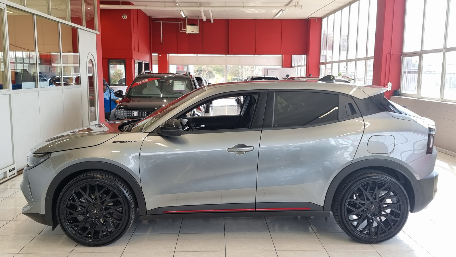 ALFA ROMEO Junior 1.2 Ibrida Speciale Kit Vecchio-Fuori Serie, Hybride Léger Essence/Électricité, Voiture nouvelle, Automatique - 3