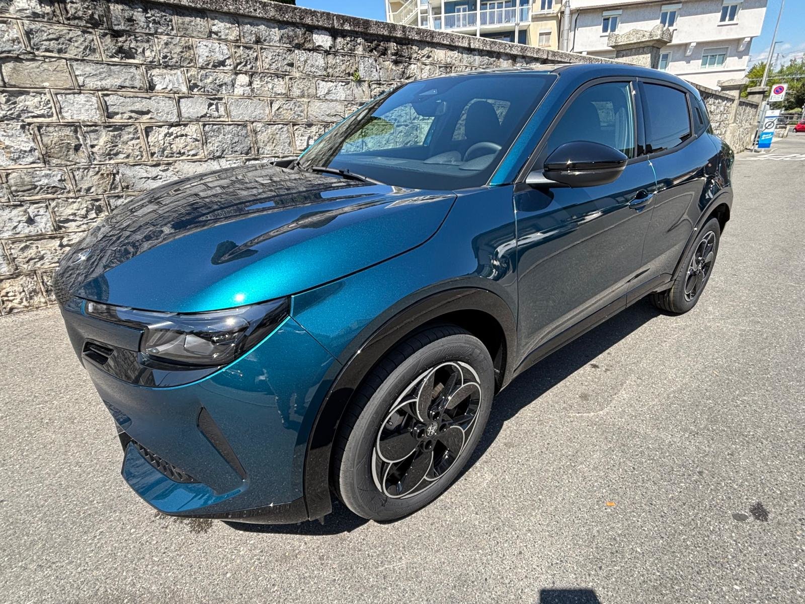 ALFA ROMEO Junior 1.2 48V Hybrid Junior TI, Mild-Hybrid Benzin/Elektro, Neuwagen, Automatik - 2