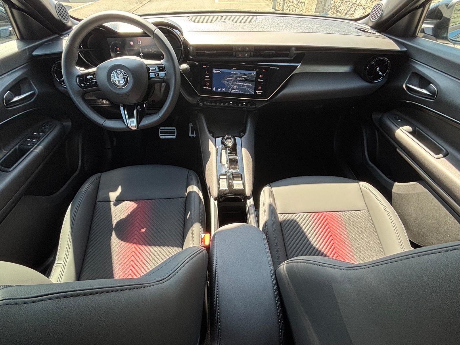 ALFA ROMEO Junior 1.2 48V Hybrid Junior TI, Mild-Hybrid Benzin/Elektro, Neuwagen, Automatik - 5