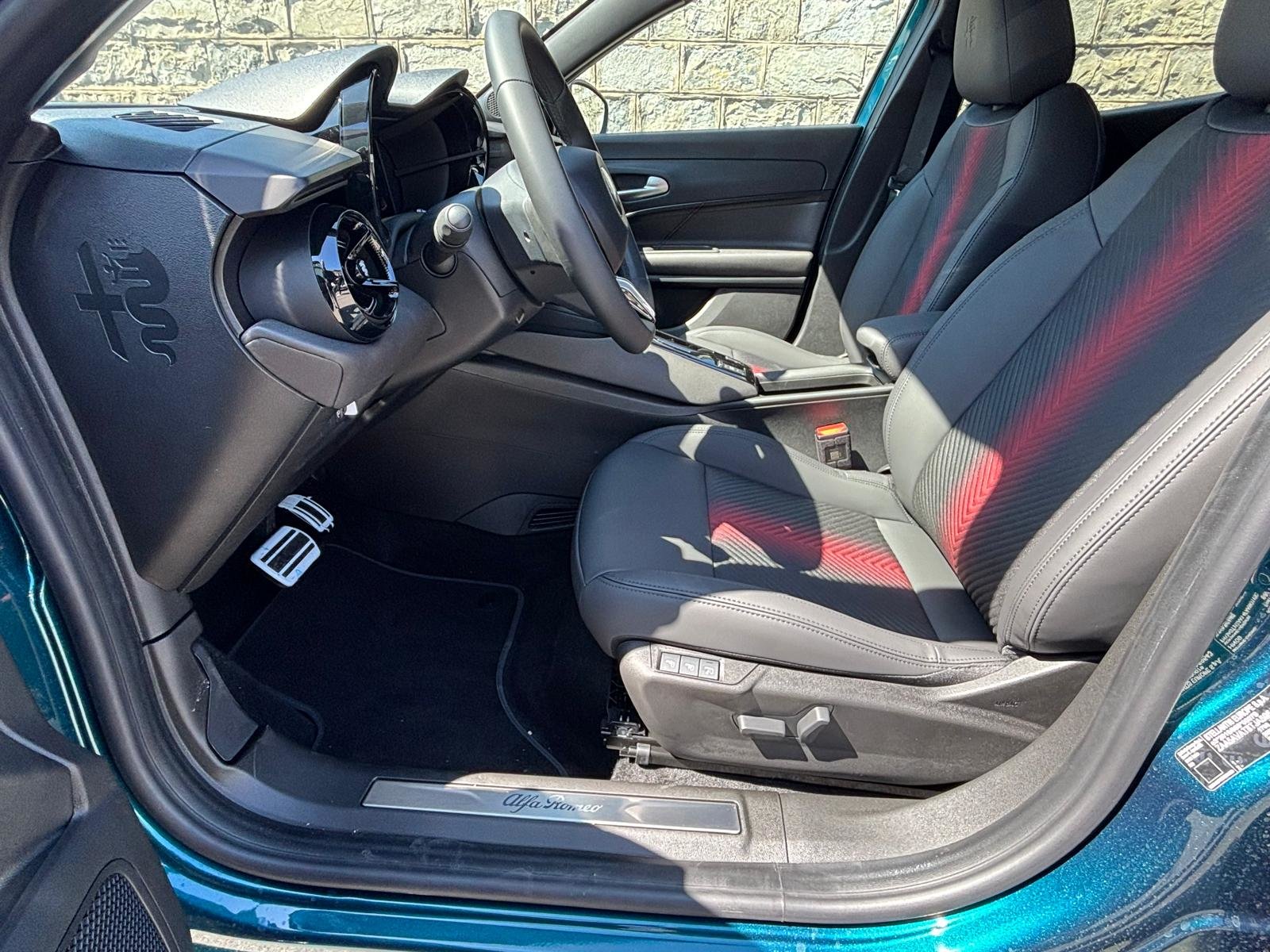 ALFA ROMEO Junior 1.2 48V Hybrid Junior TI, Mild-Hybrid Benzin/Elektro, Neuwagen, Automatik - 6