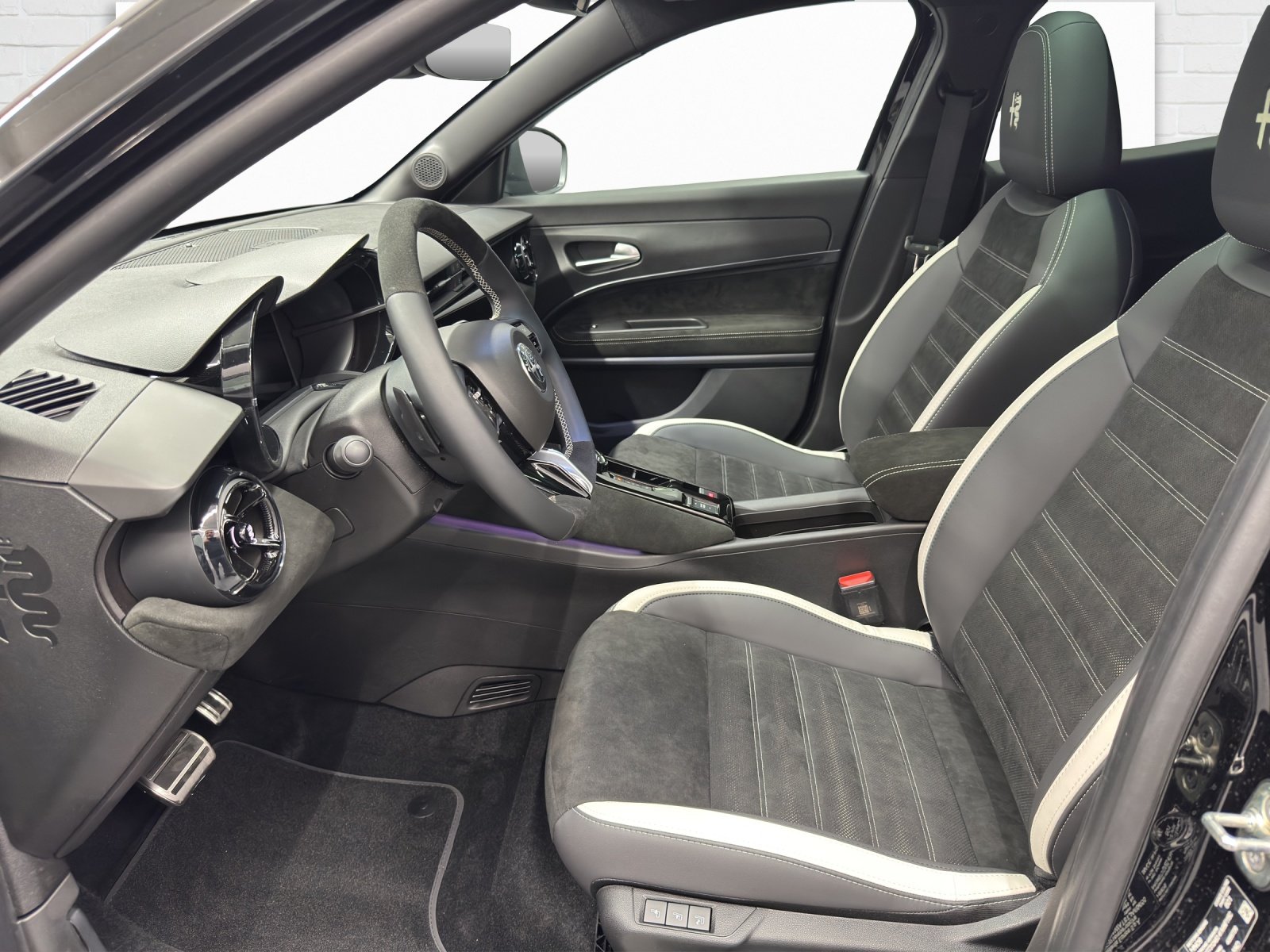 ALFA ROMEO Junior 1.2 Sport Speciale Q4 TS, Hybride Léger Essence/Électricité, Voiture nouvelle, Automatique - 7