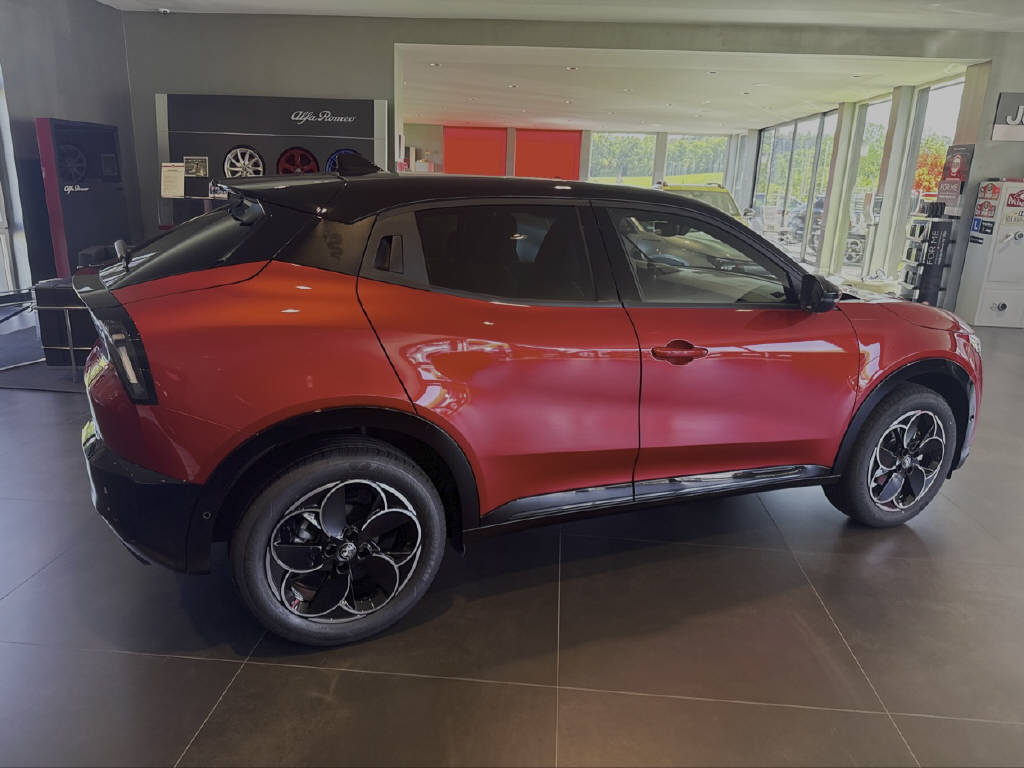 ALFA ROMEO Junior 1.2 TI, Mild-Hybrid Petrol/Electric, New car, Automatic - 5