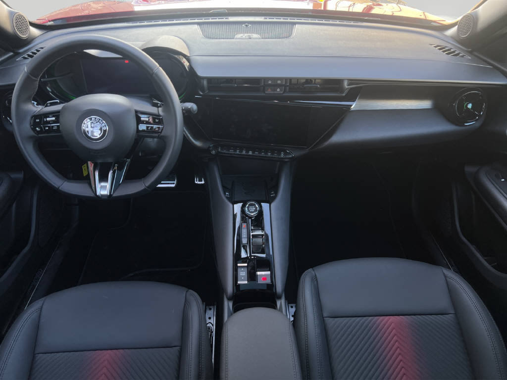 ALFA ROMEO Junior 1.2 Ibrida Speciale Tech Sky, Mild-Hybrid Benzin/Elektro, Occasion / Gebraucht, Automatik - 7