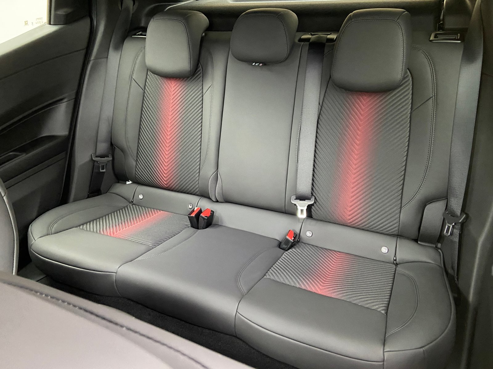 ALFA ROMEO Junior 1.2 48V Hybrid Speciale Tech, Hybride Léger Essence/Électricité, Occasion / Utilisé, Automatique - 7
