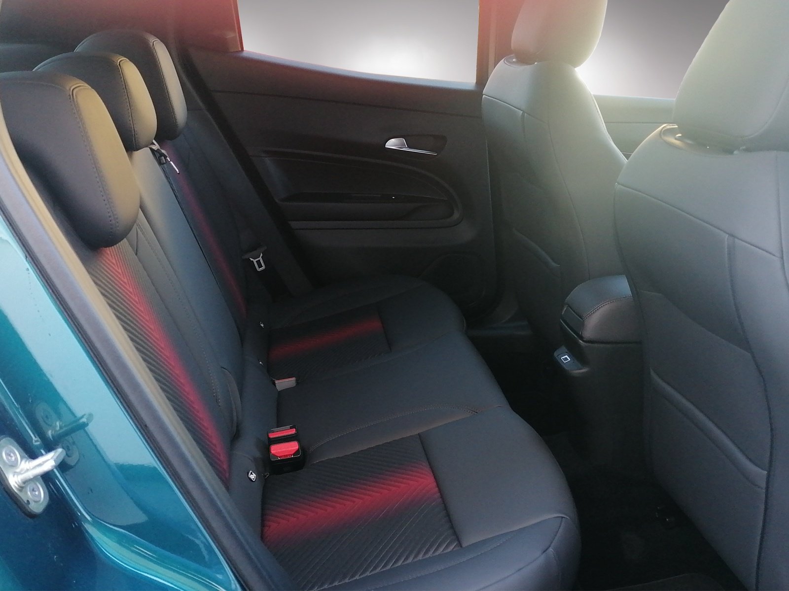 ALFA ROMEO Junior 1.2 Intensa, Hybride Léger Essence/Électricité, Occasion / Utilisé, Automatique - 7