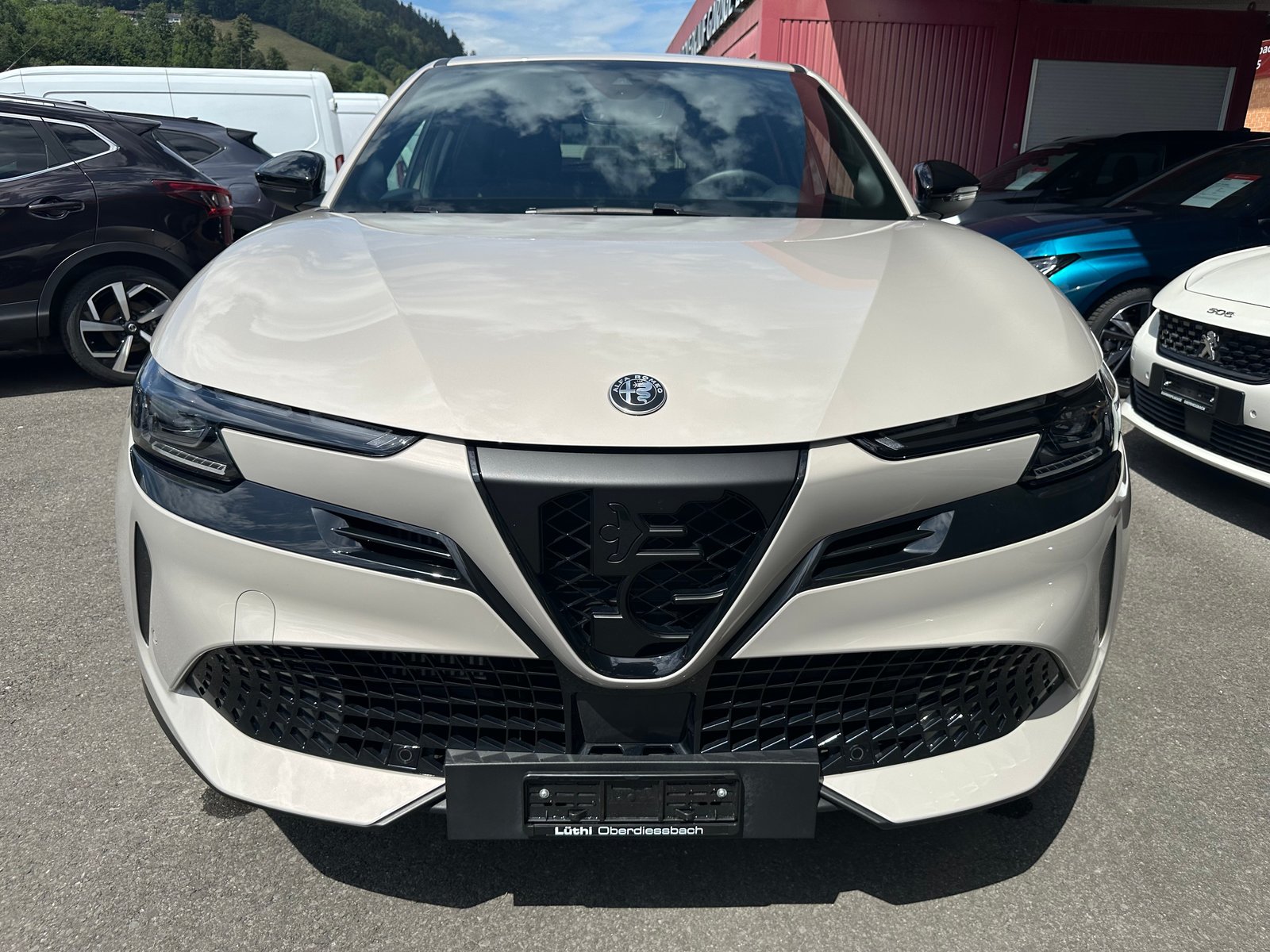 ALFA ROMEO Junior 1.2 48V Hybrid Speciale Pack Tech, Mild-Hybrid Benzin/Elektro, Occasion / Gebraucht, Automatik - 2