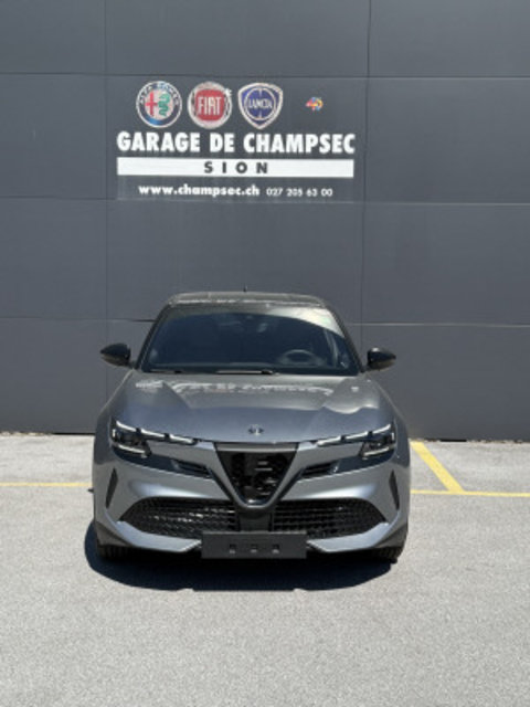 ALFA ROMEO Junior 1.2 Hybryd Special, Mild-Hybrid Petrol/Electric, Second hand / Used, Automatic - 2