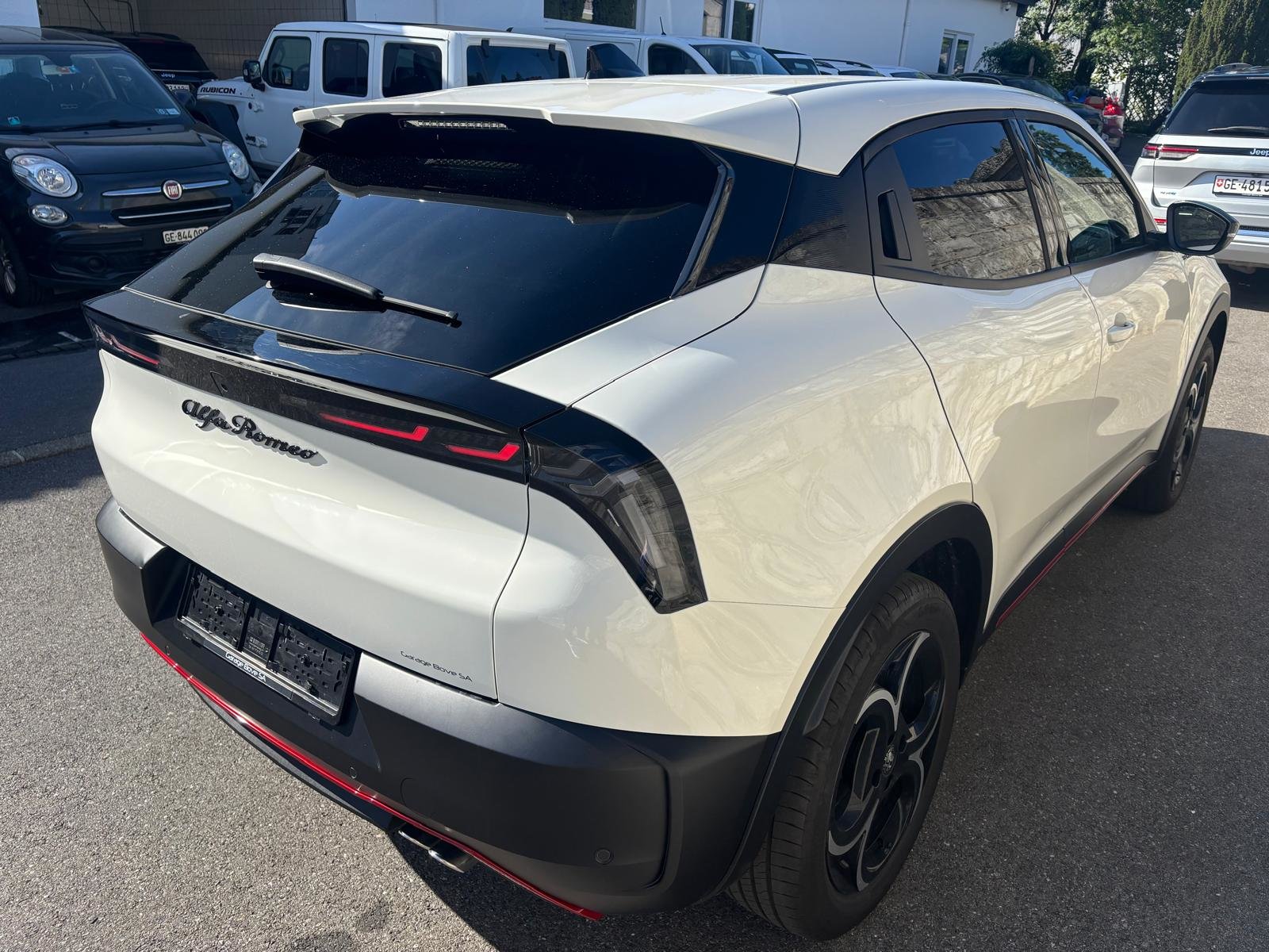 ALFA ROMEO Junior 1.2 48V Hybrid Speciale, Mild-Hybrid Petrol/Electric, Second hand / Used, Automatic - 4