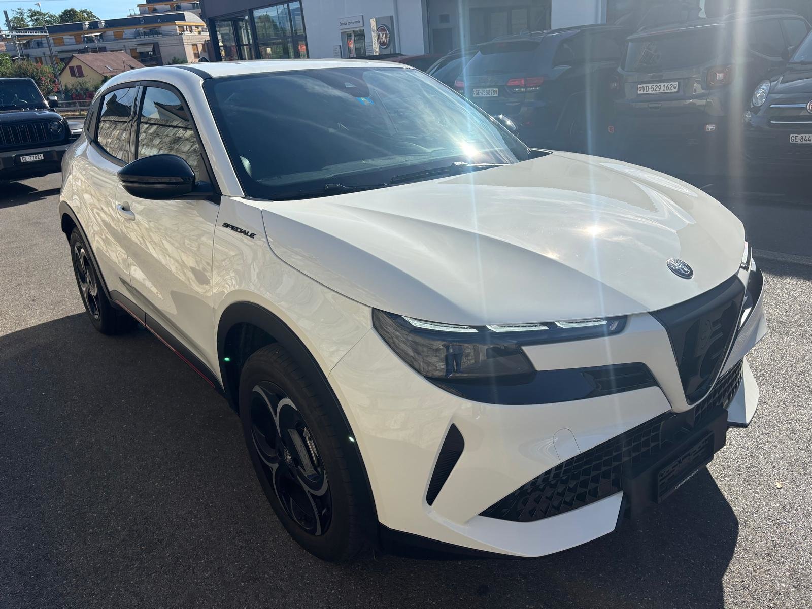 ALFA ROMEO Junior 1.2 48V Hybrid Speciale, Mild-Hybrid Petrol/Electric, Second hand / Used, Automatic - 5