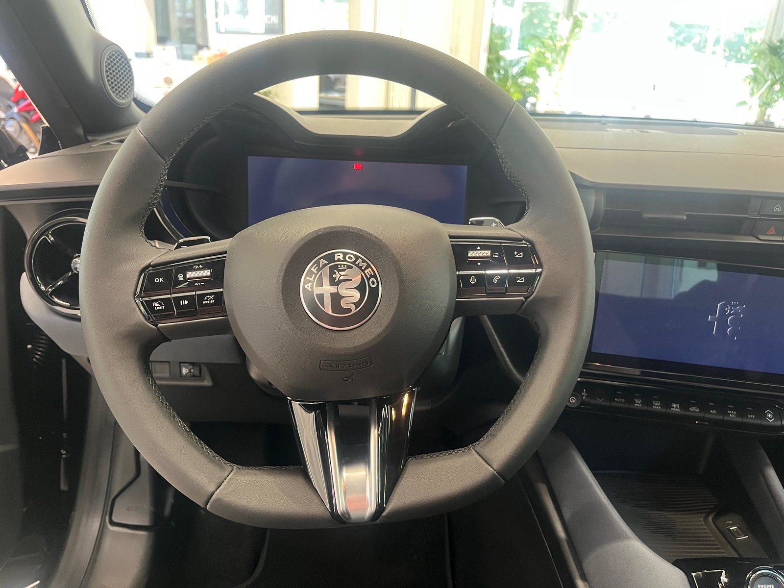 ALFA ROMEO Junior 1.2 48V Hybrid Junior, Mild-Hybrid Benzin/Elektro, Occasion / Gebraucht, Automatik - 7
