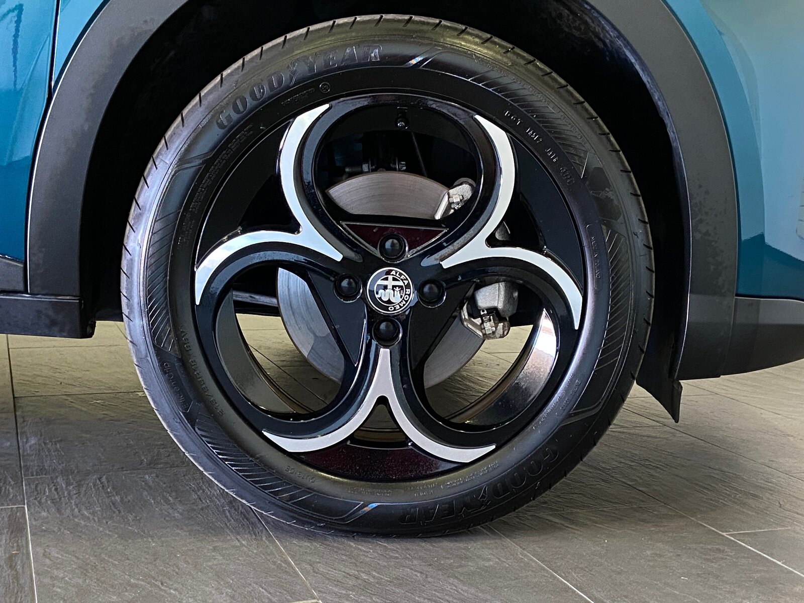 ALFA ROMEO Junior 1.2 48V Hybrid Speciale, Mild-Hybrid Benzin/Elektro, Occasion / Gebraucht, Automatik - 4