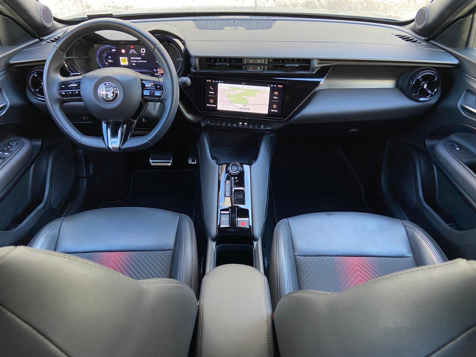 ALFA ROMEO Junior 1.2 48V Hybrid Speciale, Mild-Hybrid Benzin/Elektro, Occasion / Gebraucht, Automatik - 5