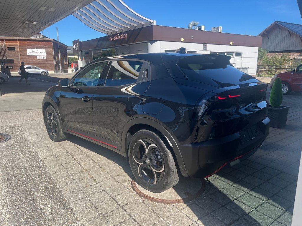 ALFA ROMEO Junior 1.2 Sport Speciale, Hybride Léger Essence/Électricité, Occasion / Utilisé, Automatique - 4