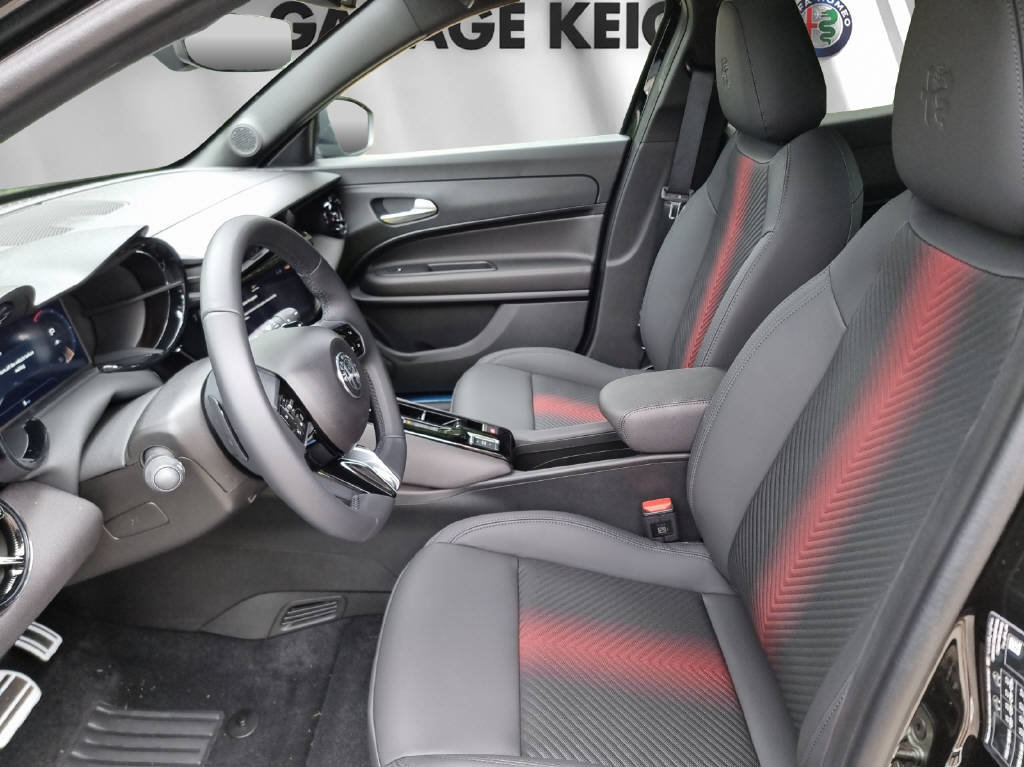 ALFA ROMEO Junior 1.2 Ibrida Q4, Mild-Hybrid Petrol/Electric, Ex-demonstrator, Automatic - 4