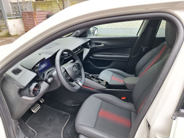ALFA ROMEO JUNIOR 1.2 Hybryd Special, Mild-Hybrid Petrol/Electric, Ex-demonstrator, Automatic - 3