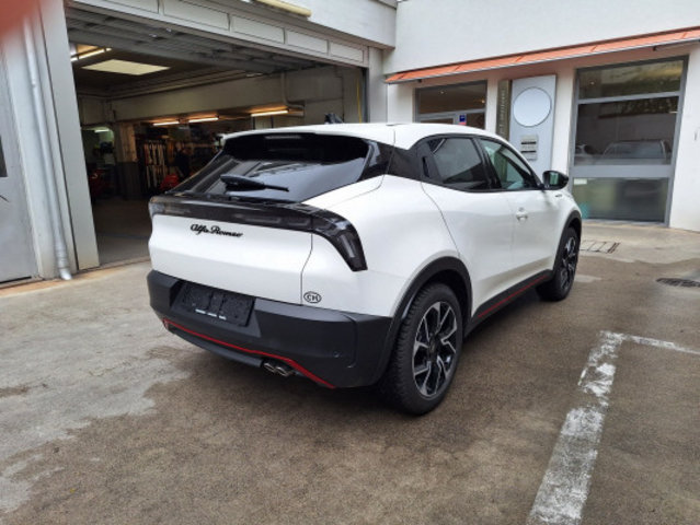 ALFA ROMEO JUNIOR 1.2 Hybryd Special, Mild-Hybrid Petrol/Electric, Ex-demonstrator, Automatic - 5