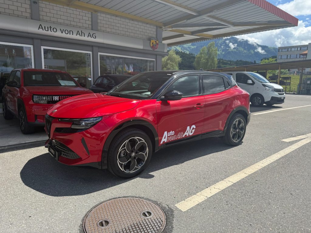 ALFA ROMEO JUNIOR 1.2 Ibrida Q4, Hybride Léger Essence/Électricité, Voiture de démonstration, Automatique - 2