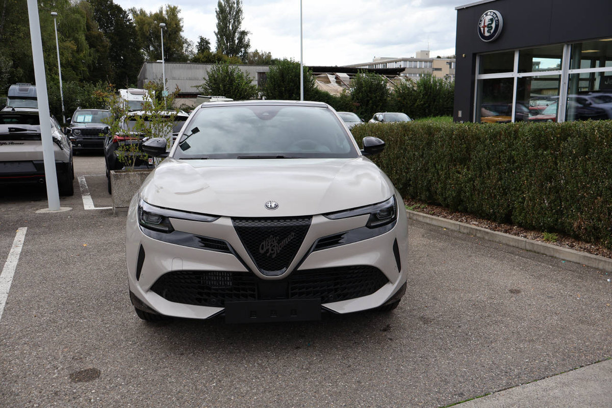 ALFA ROMEO Junior 1.2 Ibrida Q4