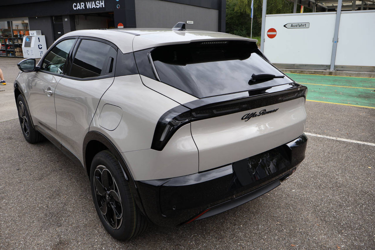 ALFA ROMEO Junior 1.2 Ibrida Q4, Mild-Hybrid Petrol/Electric, New car, Automatic - 4