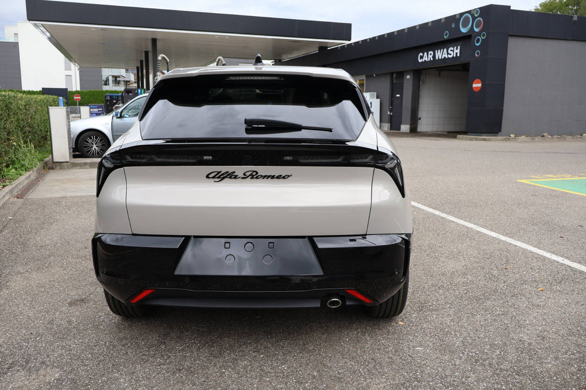 ALFA ROMEO Junior 1.2 Ibrida Q4, Mild-Hybrid Petrol/Electric, New car, Automatic - 5