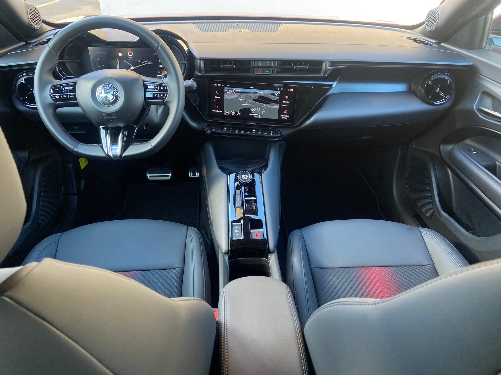 ALFA ROMEO Junior 1.2 48V Hybrid Speciale, Mild-Hybrid Petrol/Electric, New car, Automatic - 4