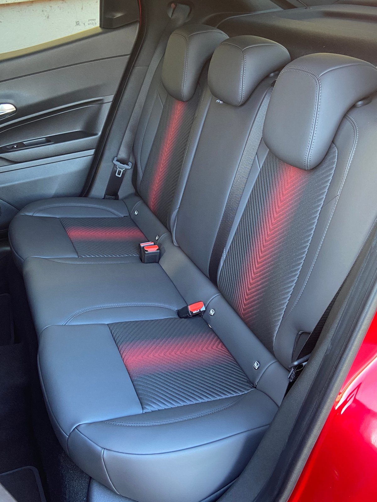 ALFA ROMEO Junior 1.2 48V Hybrid Speciale, Mild-Hybrid Petrol/Electric, New car, Automatic - 7