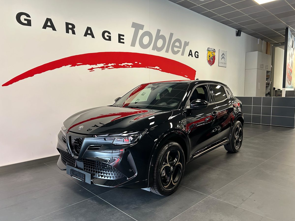 ALFA ROMEO Junior 1.2 Intensa Q4, Mild-Hybrid Petrol/Electric, New car, Automatic